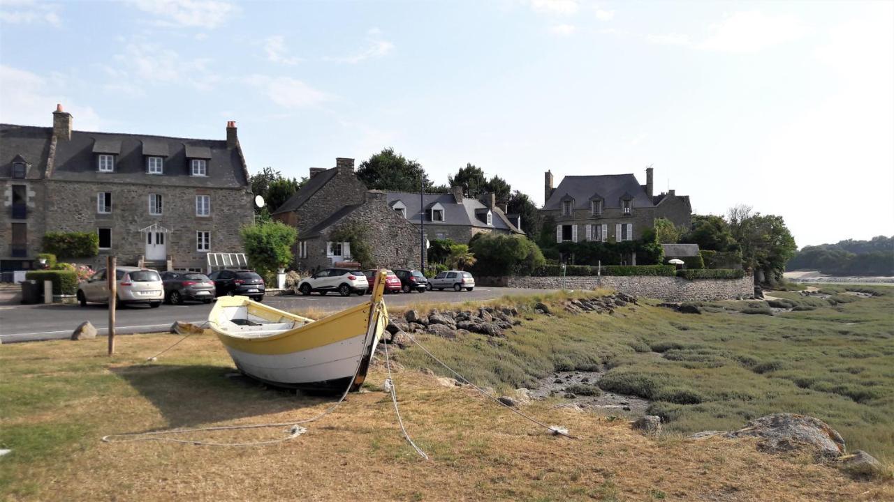 Villa Les Grillons, proche GR34 à Notre-Dame-du-Guildo Extérieur photo